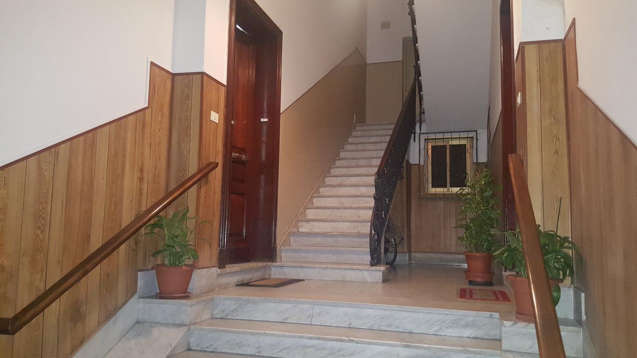 Exclusive House Center Apartment Catania Bagian luar foto