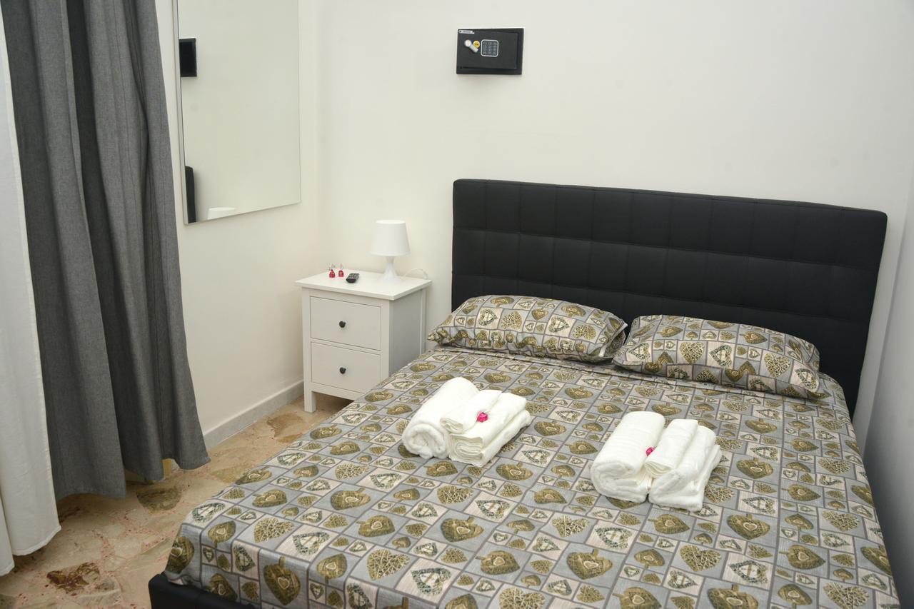 Exclusive House Center Apartment Catania Bagian luar foto