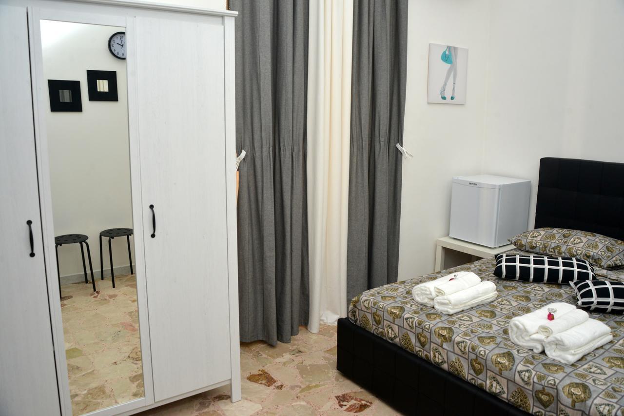 Exclusive House Center Apartment Catania Bagian luar foto