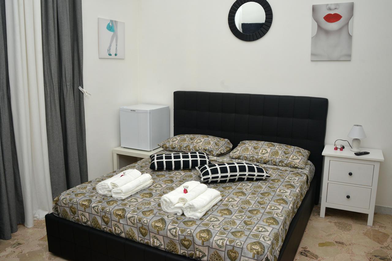 Exclusive House Center Apartment Catania Bagian luar foto