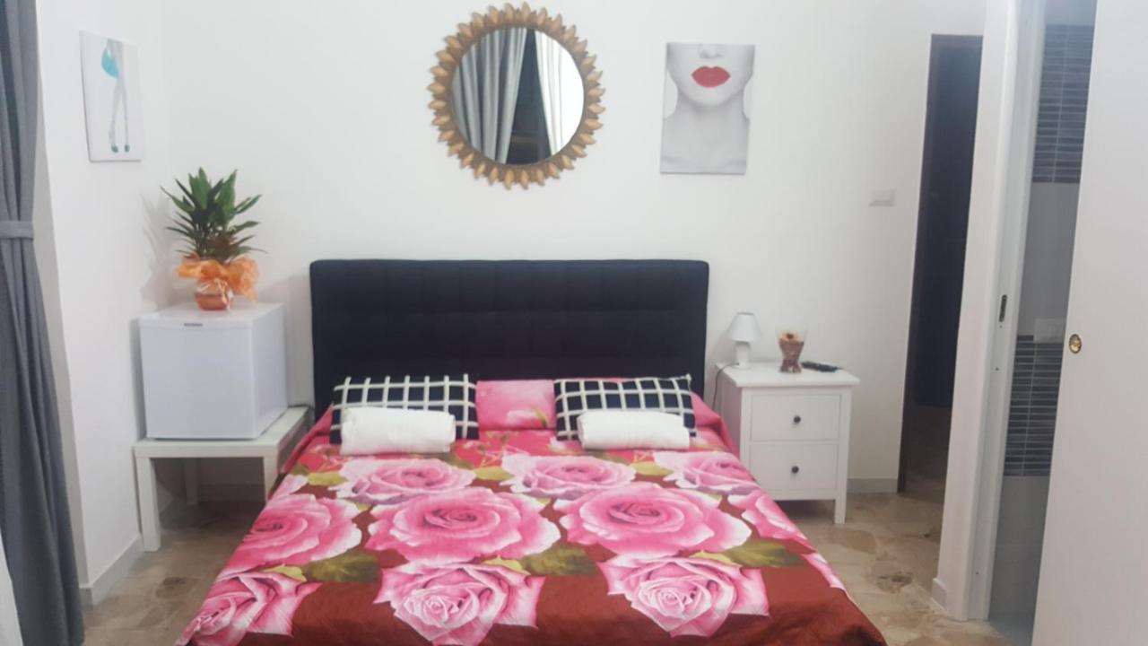 Exclusive House Center Apartment Catania Bagian luar foto