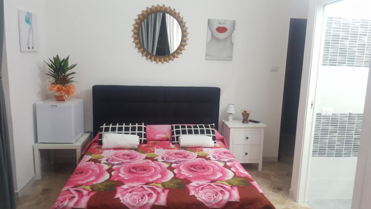 Exclusive House Center Apartment Catania Bagian luar foto